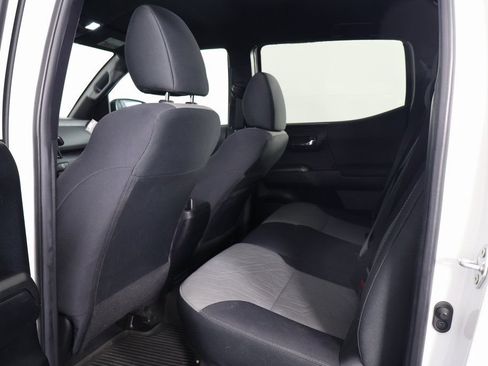 Used 2022 Toyota Tacoma TRD Sport w/ Technology Package RWD image 11