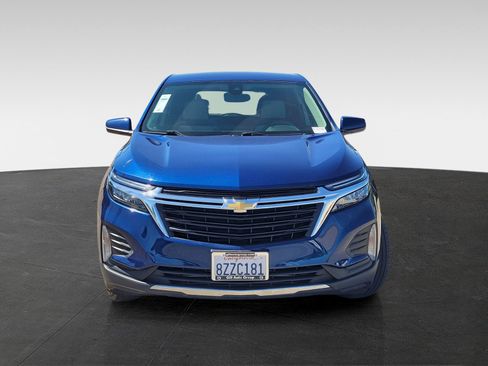 Used 2022 Chevrolet Equinox LT FWD image 2