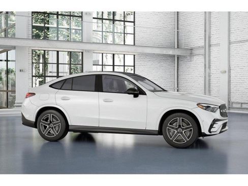 Certified 2025 Mercedes-Benz GLC 300 4MATIC image 35