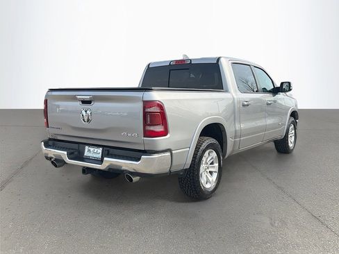 Used 2022 RAM 1500 Laramie AWD/4WD image 4