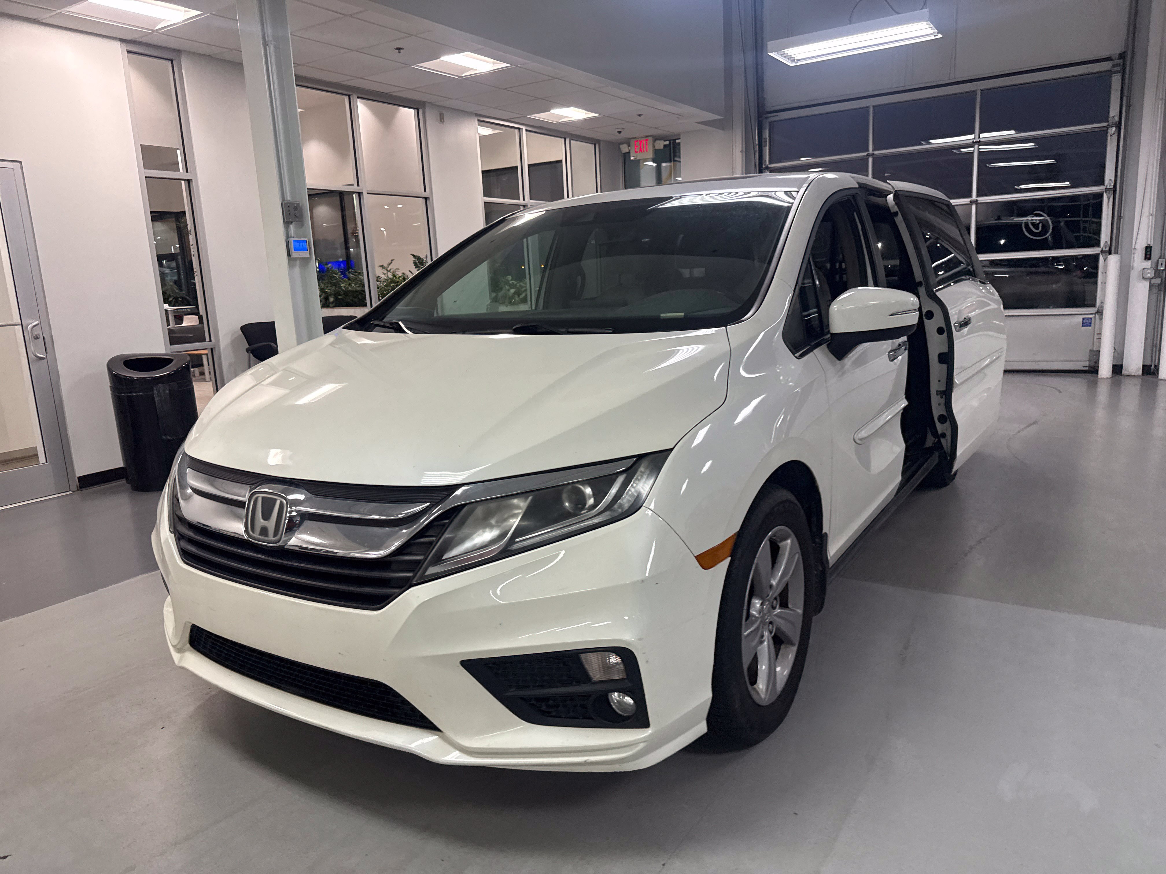 Used 2018 Honda Odyssey EX-L image 16