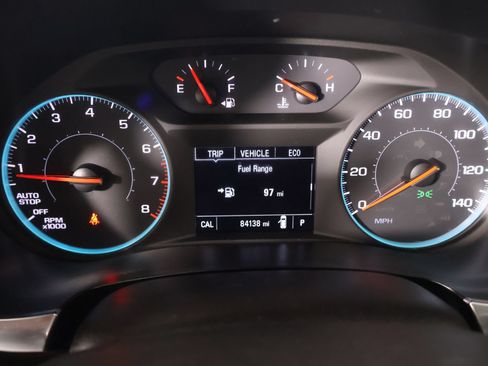 Used 2021 Chevrolet Traverse LS FWD image 4