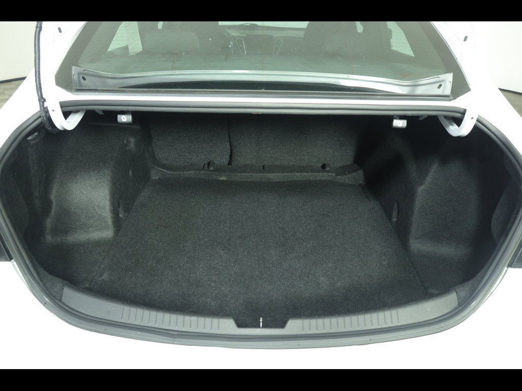 Used 2024 Chevrolet Malibu LT FWD image 8