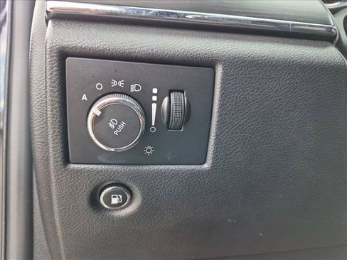 Used 2019 Jeep Grand Cherokee Limited AWD/4WD image 29