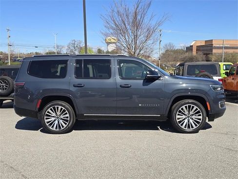 New 2025 Jeep Wagoneer Series II image 2