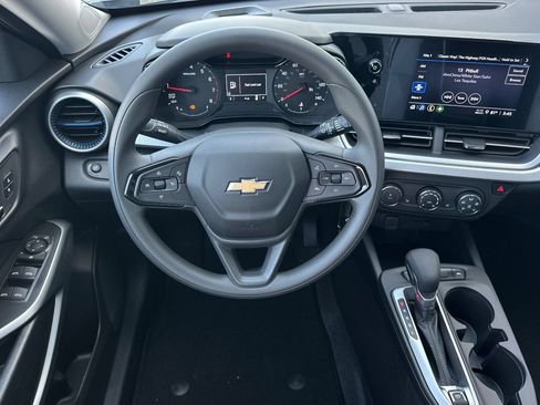 New 2026 Chevrolet Trax LS w/ LS Convenience Package FWD image 14