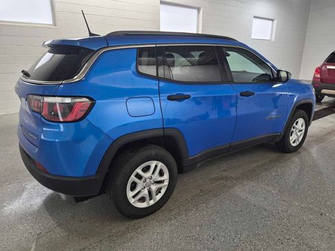 Used 2019 Jeep Compass Sport AWD/4WD image 4
