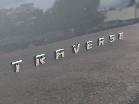 Used 2019 Chevrolet Traverse LT w/ LPO, Floor Liner Package FWD image 31