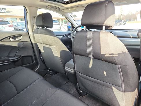 Used 2018 Honda Civic EX image 31