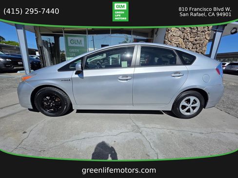 Used 2013 Toyota Prius Two FWD image 8