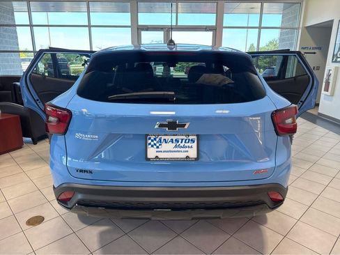 Used 2024 Chevrolet Trax RS FWD image 10