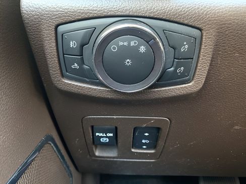 Used 2019 Ford F150 King Ranch w/ Equipment Group 601A Luxury image 18