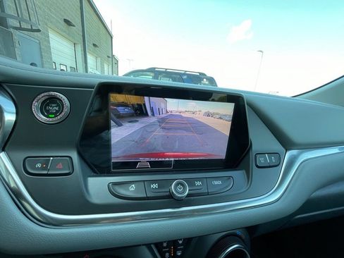 Used 2022 Chevrolet Blazer LT FWD image 14