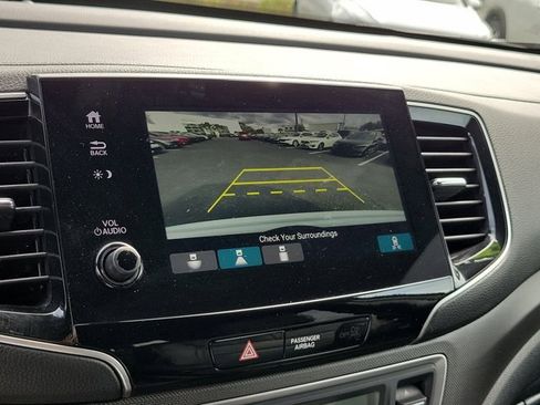 Certified 2022 Honda Pilot TrailSport image 27