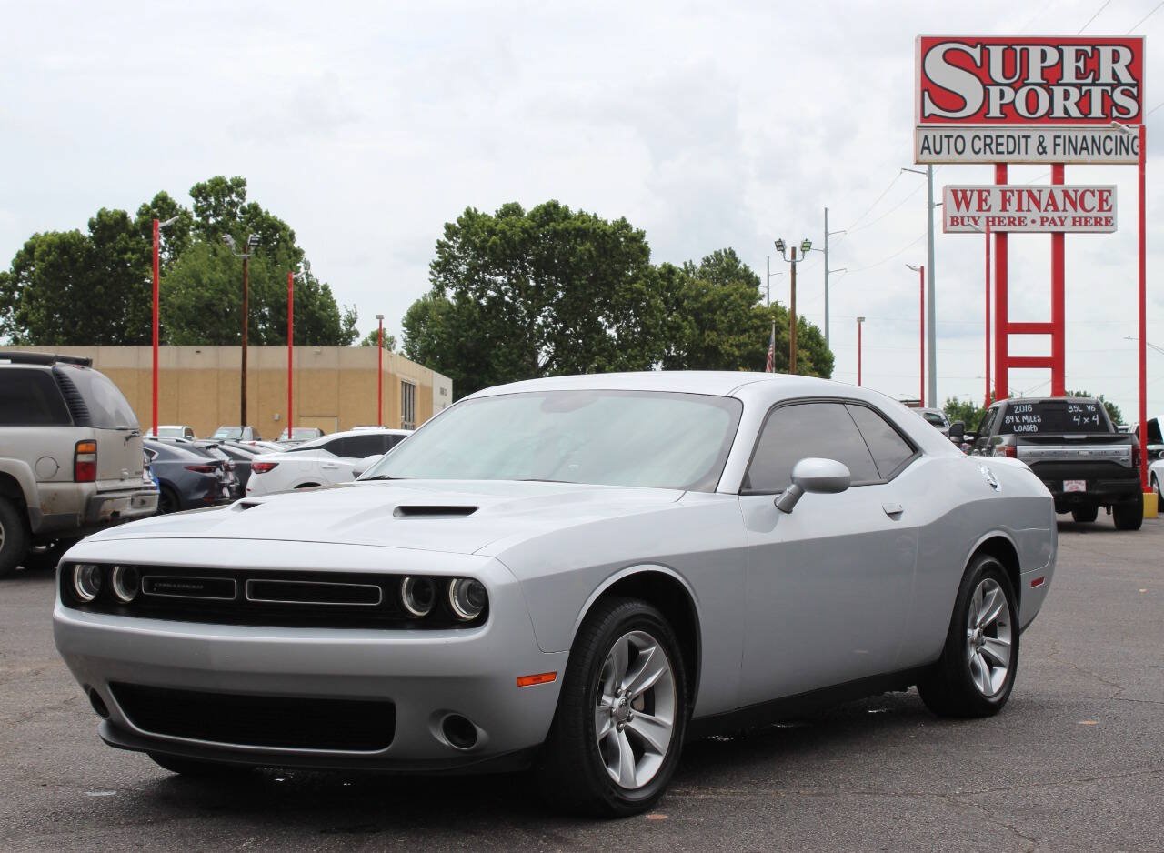 Used 2021 Dodge Challenger SXT RWD image 7