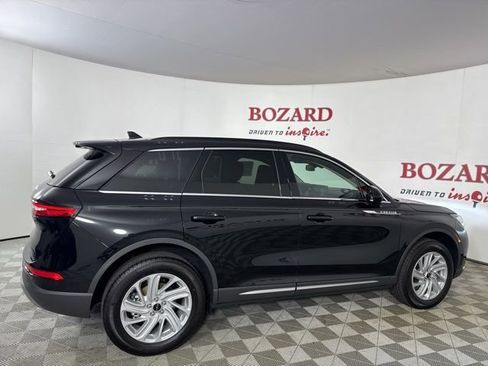 New 2026 Lincoln Corsair Premiere image 8