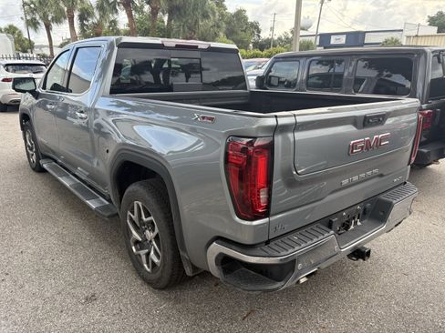 Used 2024 GMC Sierra 1500 SLT AWD/4WD image 5