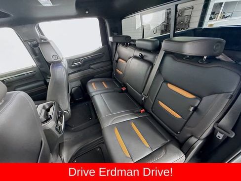 Used 2023 GMC Sierra 1500 AT4 w/ AT4 Premium Package AWD/4WD image 8