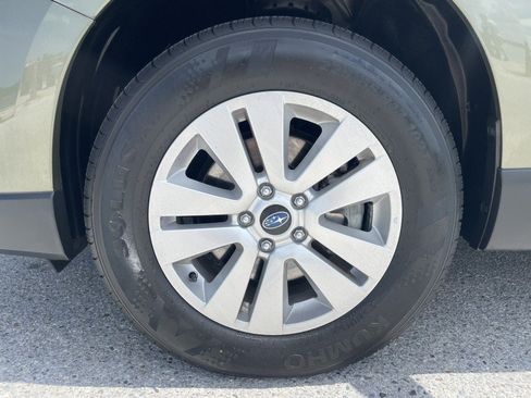 Used 2019 Subaru Outback 2.5i Premium AWD/4WD image 19