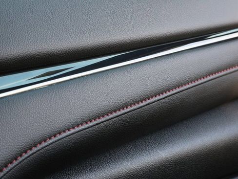 Used 2021 Chevrolet Blazer RS image 36