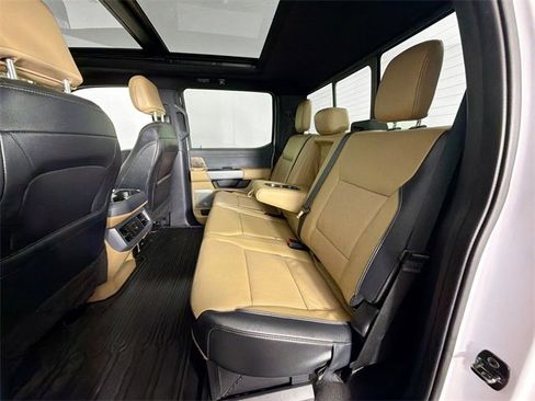 Used 2024 Ford F450 Lariat w/ Camper Package image 23