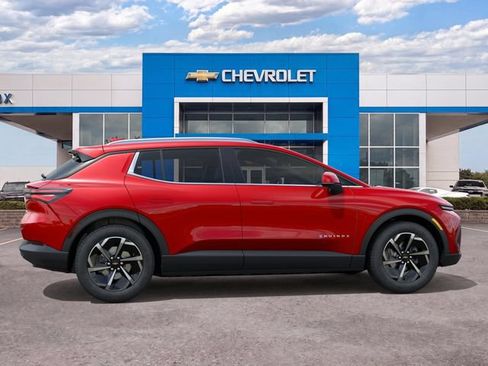 New 2026 Chevrolet Equinox EV LT FWD image 5