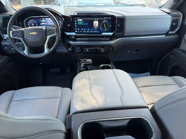 Used 2024 Chevrolet Silverado 1500 LTZ AWD/4WD image 22