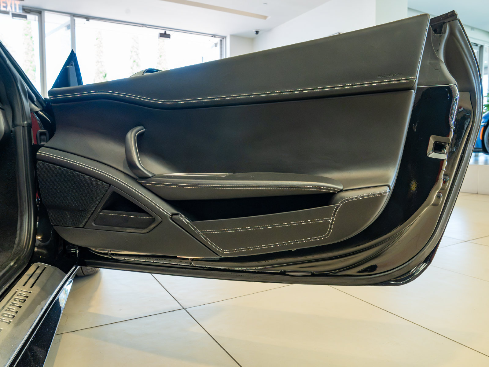 Used 2014 Ferrari 458 Italia Coupe RWD image 21