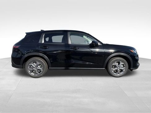 New 2026 Honda HR-V LX image 8