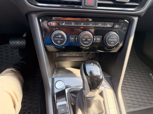 Certified 2024 Volkswagen Taos SE AWD/4WD image 30