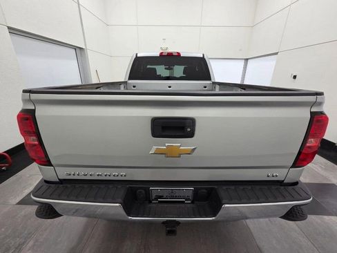 Used 2019 Chevrolet Silverado 1500 LT AWD/4WD image 3