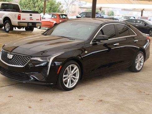 Used 2020 Cadillac CT4 Luxury w/ Sun And Sound Package image 4