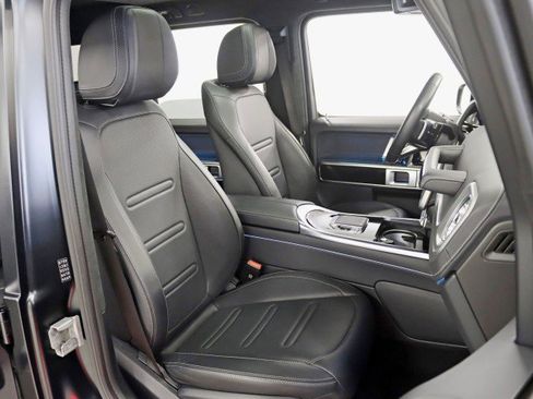 Used 2025 Mercedes-Benz G 550 image 30