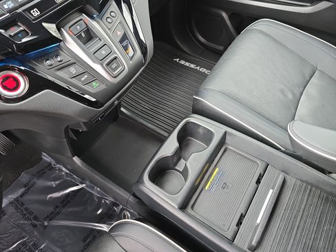 Used 2023 Honda Odyssey Elite image 27