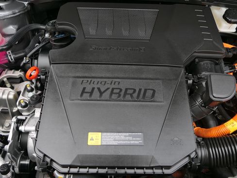 Certified 2023 Kia Niro SX Touring FWD image 29
