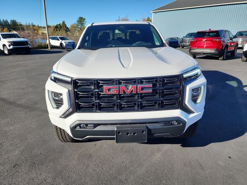 New 2025 GMC Canyon Elevation w/ Convenience Package image 3