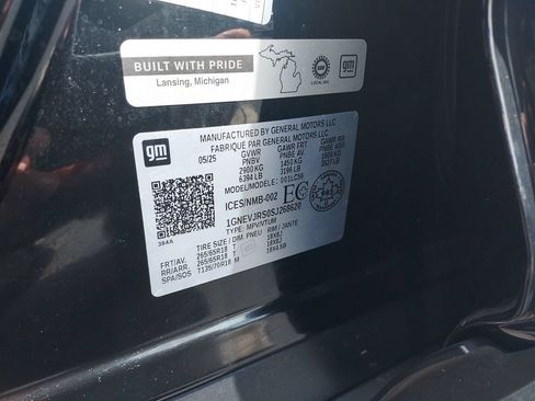 Used 2025 Chevrolet Traverse Z71 w/ LPO, Floor Liner Package AWD/4WD image 26