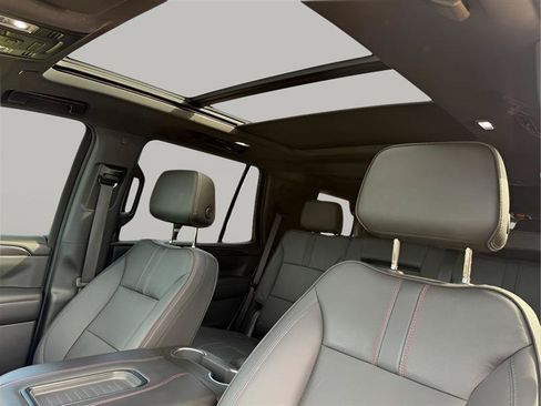 Used 2022 Chevrolet Tahoe RST w/ Sport Performance Package RWD image 26
