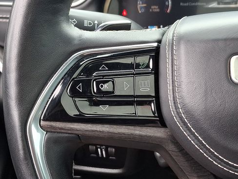 Used 2022 Jeep Grand Cherokee Overland AWD/4WD image 22