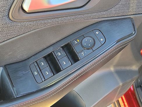 Used 2021 Nissan Rogue SV image 21