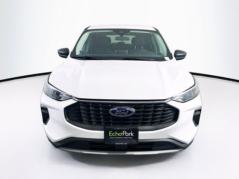 Used 2024 Ford Escape Active AWD/4WD image 2