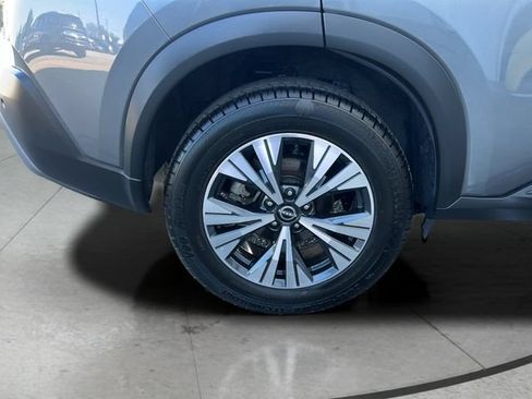 Used 2023 Nissan Rogue SV AWD/4WD image 31