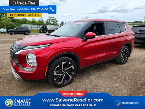 Used 2023 Mitsubishi Outlander SE FWD image 1