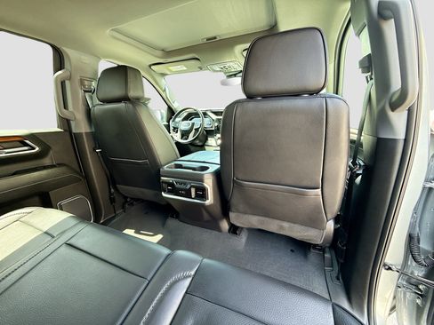 Used 2023 GMC Sierra 1500 Denali AWD/4WD image 30