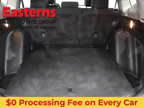 Used 2017 Honda CR-V LX image 9