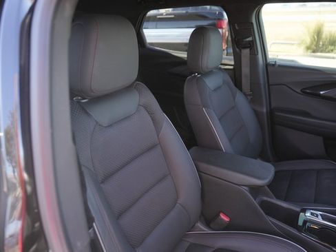 Used 2022 Chevrolet TrailBlazer RS image 19