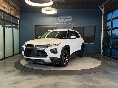 Used 2023 Chevrolet TrailBlazer LT w/ Convenience Package FWD image 7