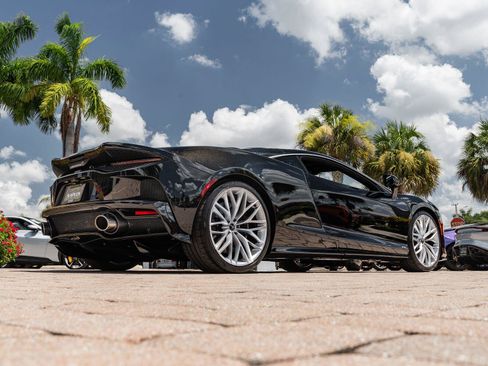 Used 2025 McLaren GTS RWD image 19