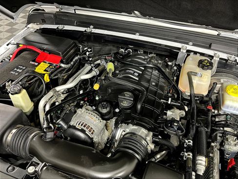 Used 2023 Jeep Wrangler Sport AWD/4WD image 30