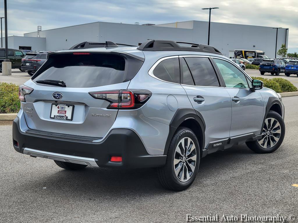 Used 2024 Subaru Outback Limited AWD/4WD image 7